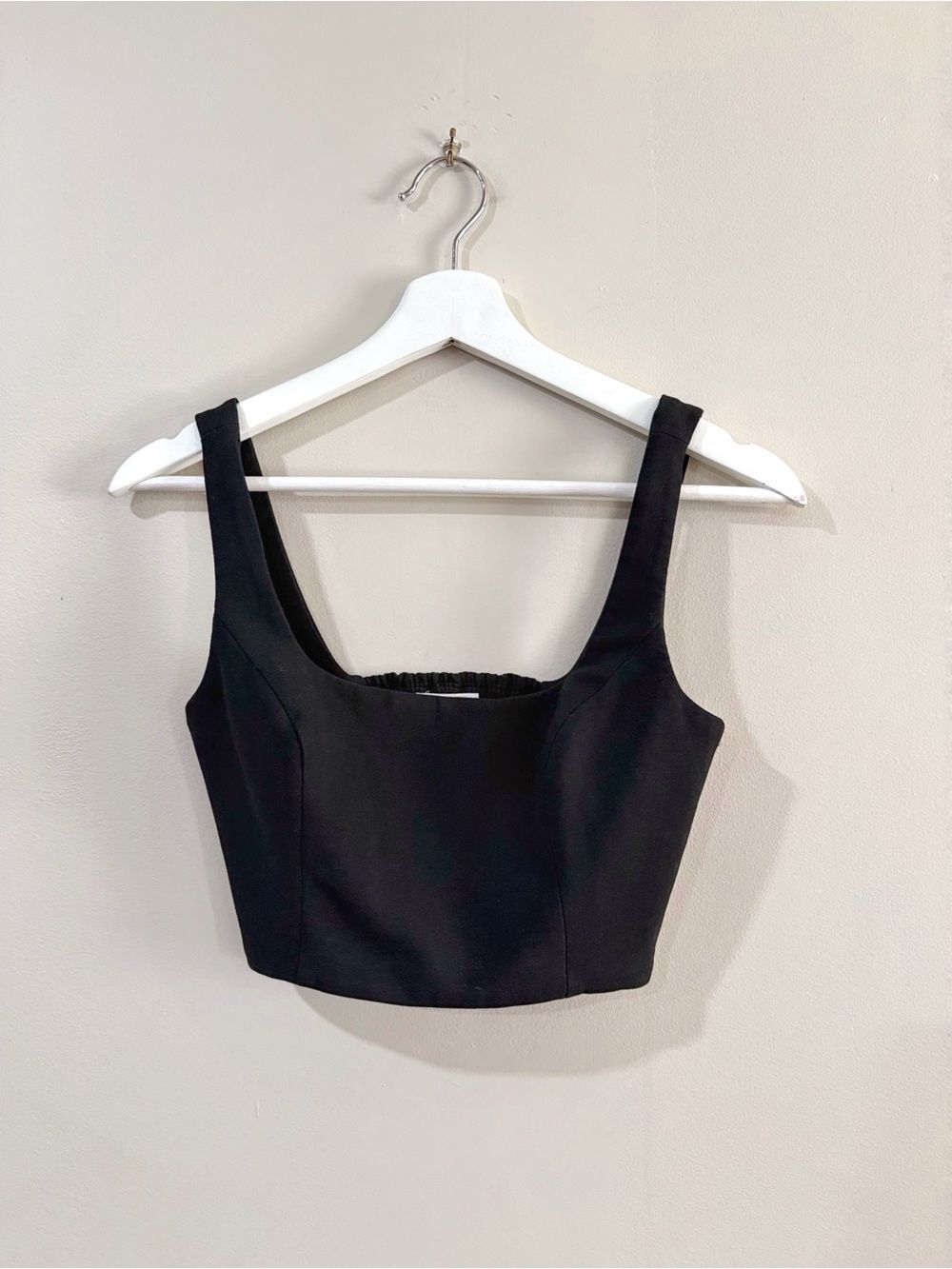 Wilfred Aritzia Top XXS Black Crop Tank Top Ruched Back Side Zip Chic Party